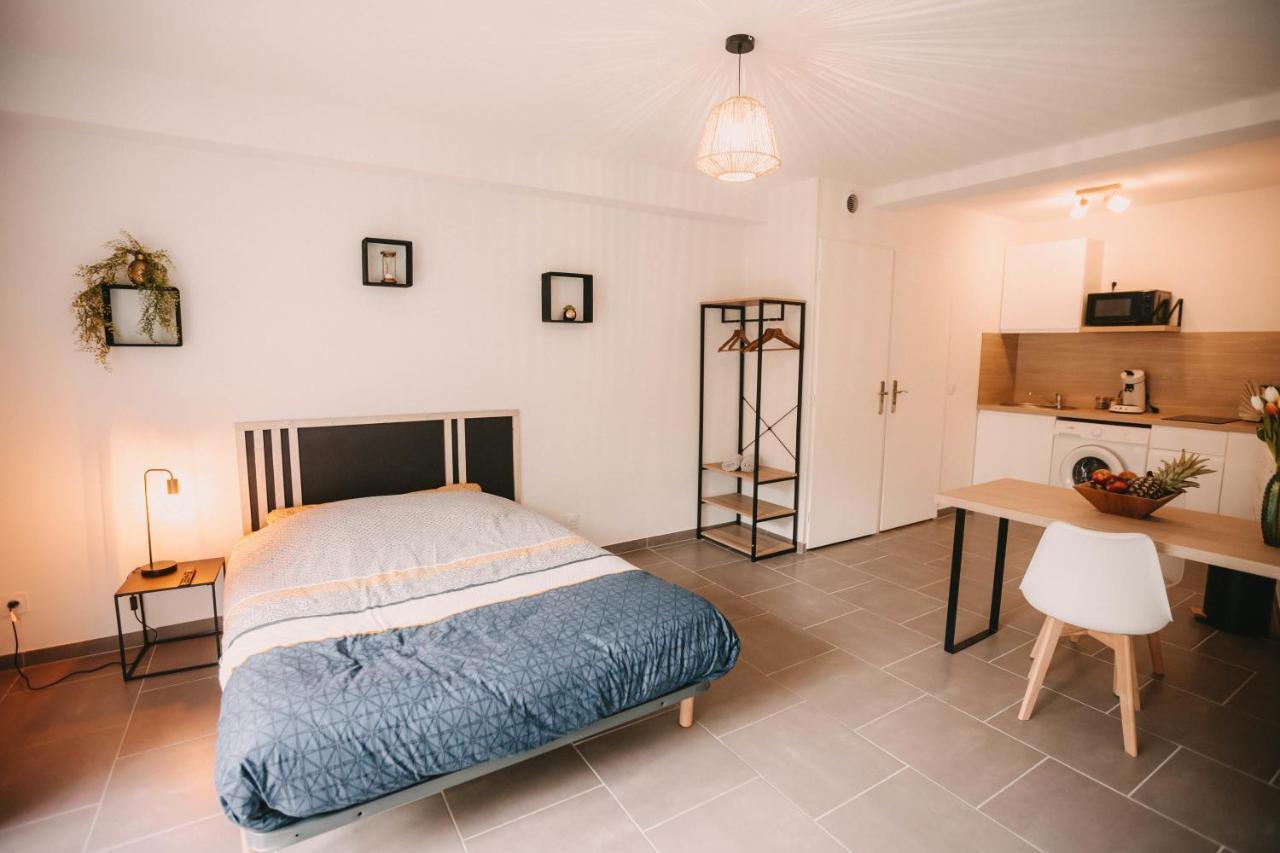 Franc-Bisontin - Unique ! 4 Logements Disponibles Besançon Esterno foto