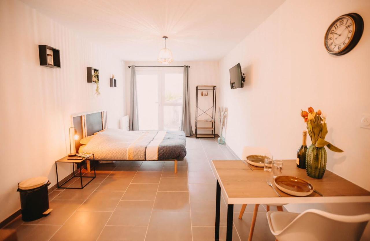 Franc-Bisontin - Unique ! 4 Logements Disponibles Besançon Esterno foto
