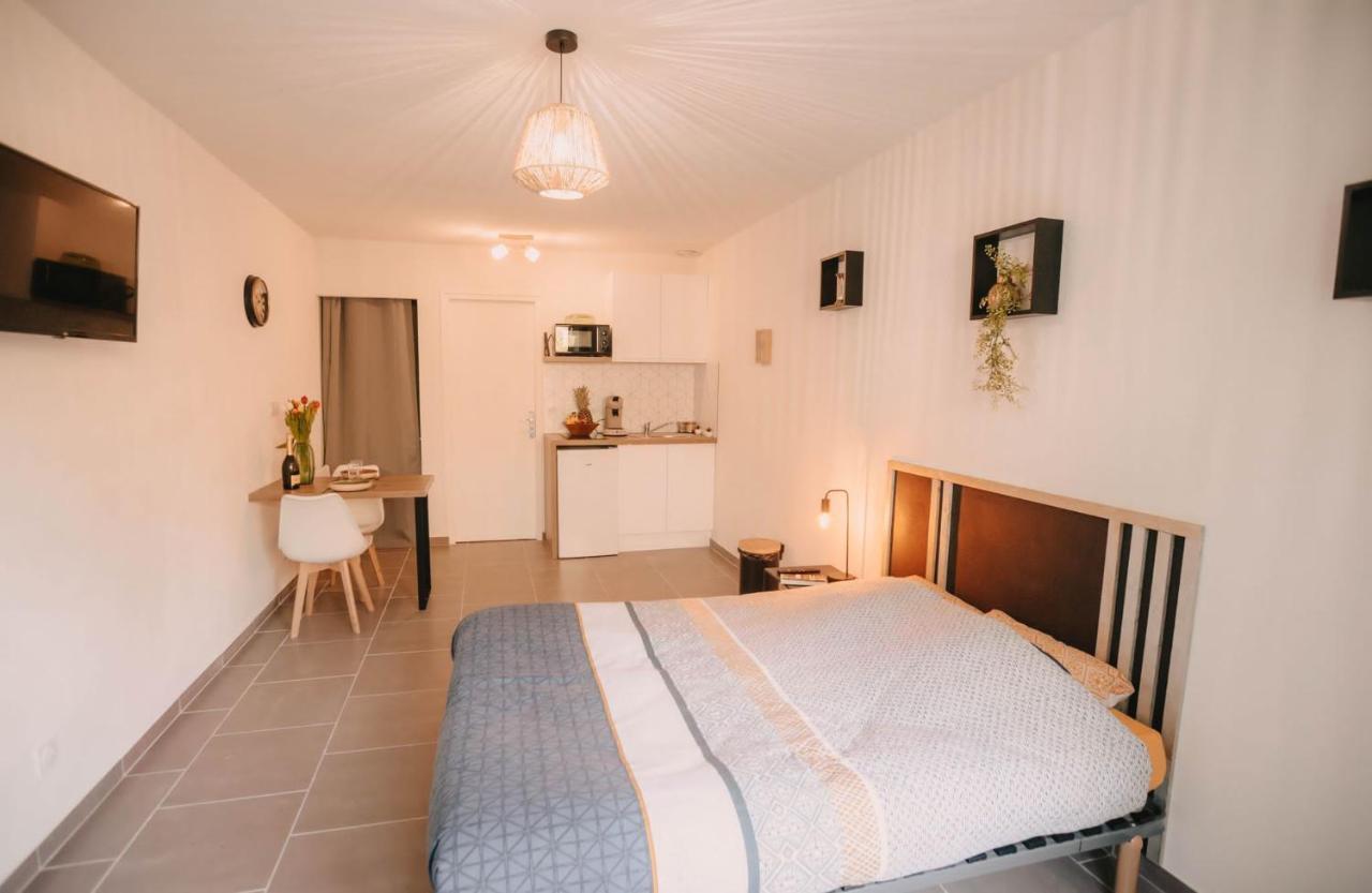 Franc-Bisontin - Unique ! 4 Logements Disponibles Besançon Esterno foto