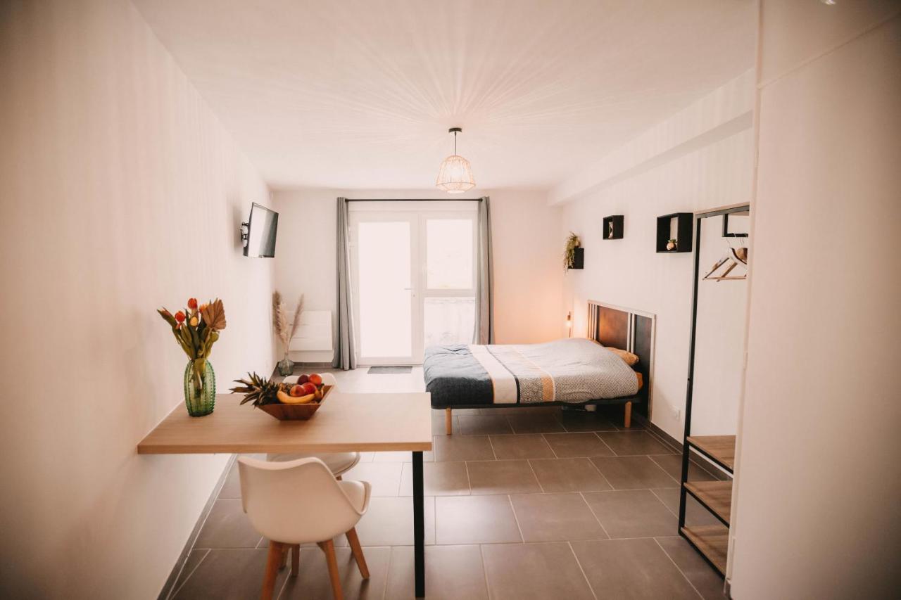 Franc-Bisontin - Unique ! 4 Logements Disponibles Besançon Esterno foto