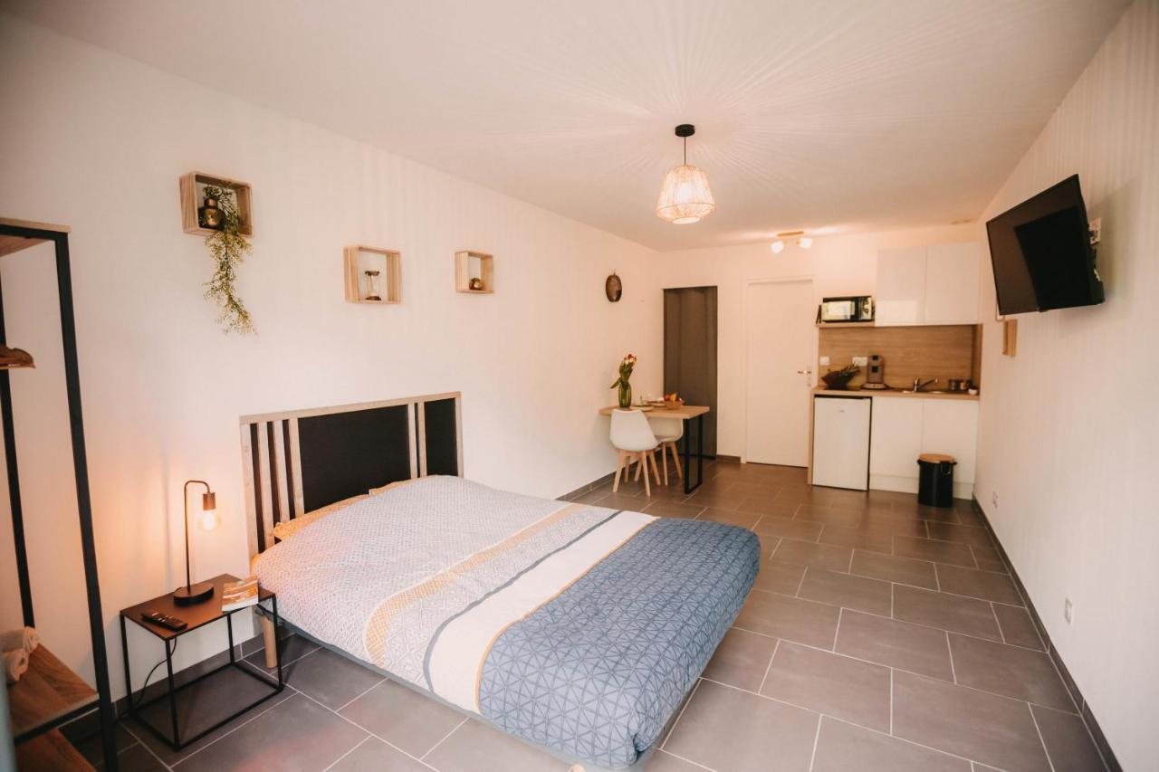 Franc-Bisontin - Unique ! 4 Logements Disponibles Besançon Esterno foto
